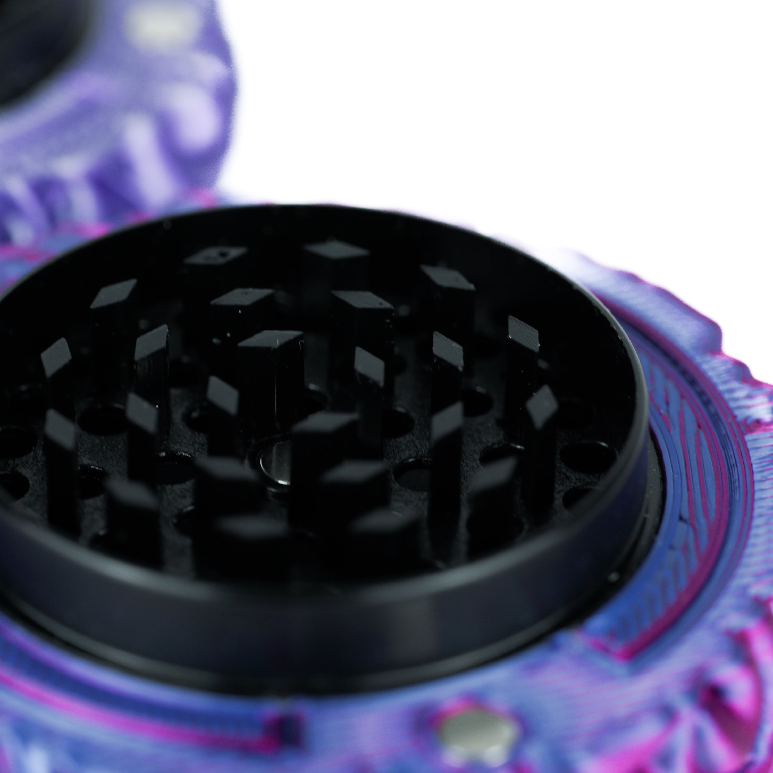 Grind and Shine: The Ultimate Guide to Keeping Your Grinder Sparkling Clean